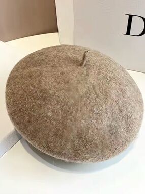Wool Beret - Taupe Classic Felted Style Unisex